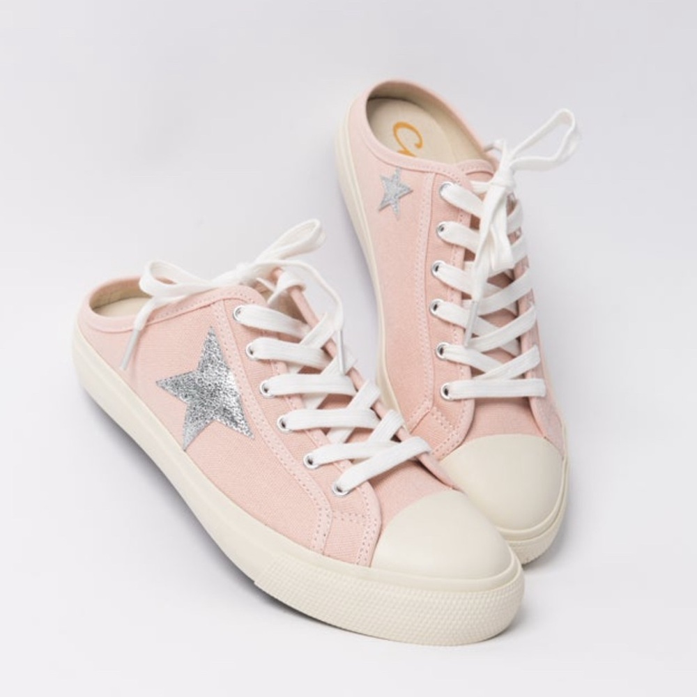 CCOCCI ZOE Star Patch Mule Sneakers - 7 ( fit like a 5.5 or Youth 4)